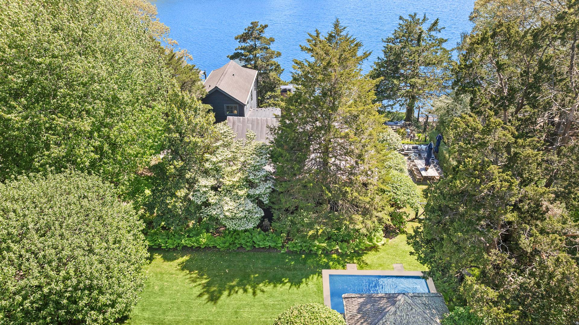 10 Bluff Point Lane Sag Harbor, NY 11963 - Photo 2 of 38