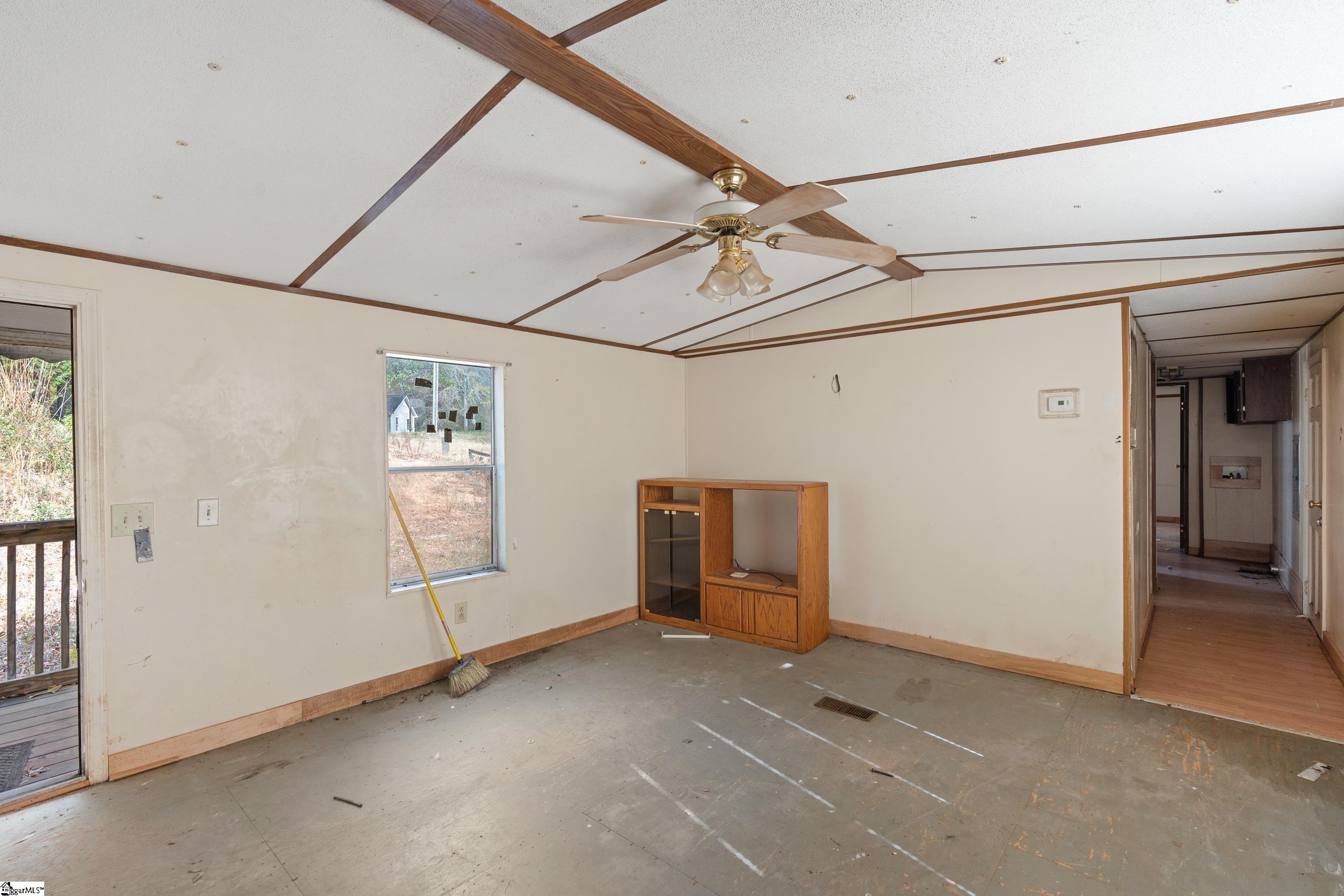 895 Nash Mill Road Fountain Inn, SC 29644 - Photo 14 of 20