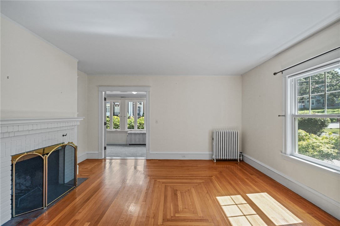 214 Oakley Road Woonsocket, RI 02895 - Photo 7 of 50