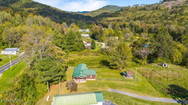 $219,000 | 135 Midway Road, Clairfield, TN 37715