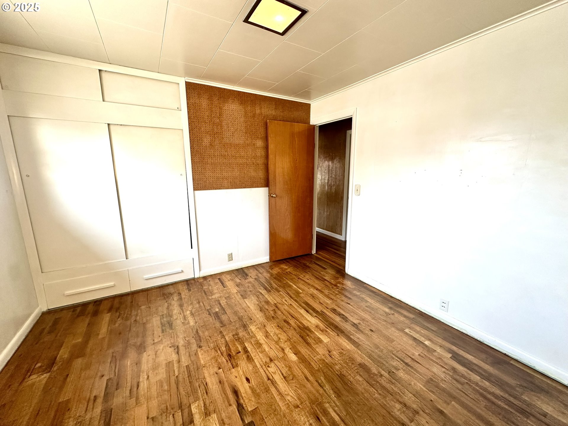 2460 Clark Street Baker City, OR 97814 - Photo 18 of 46 a view of an empty room