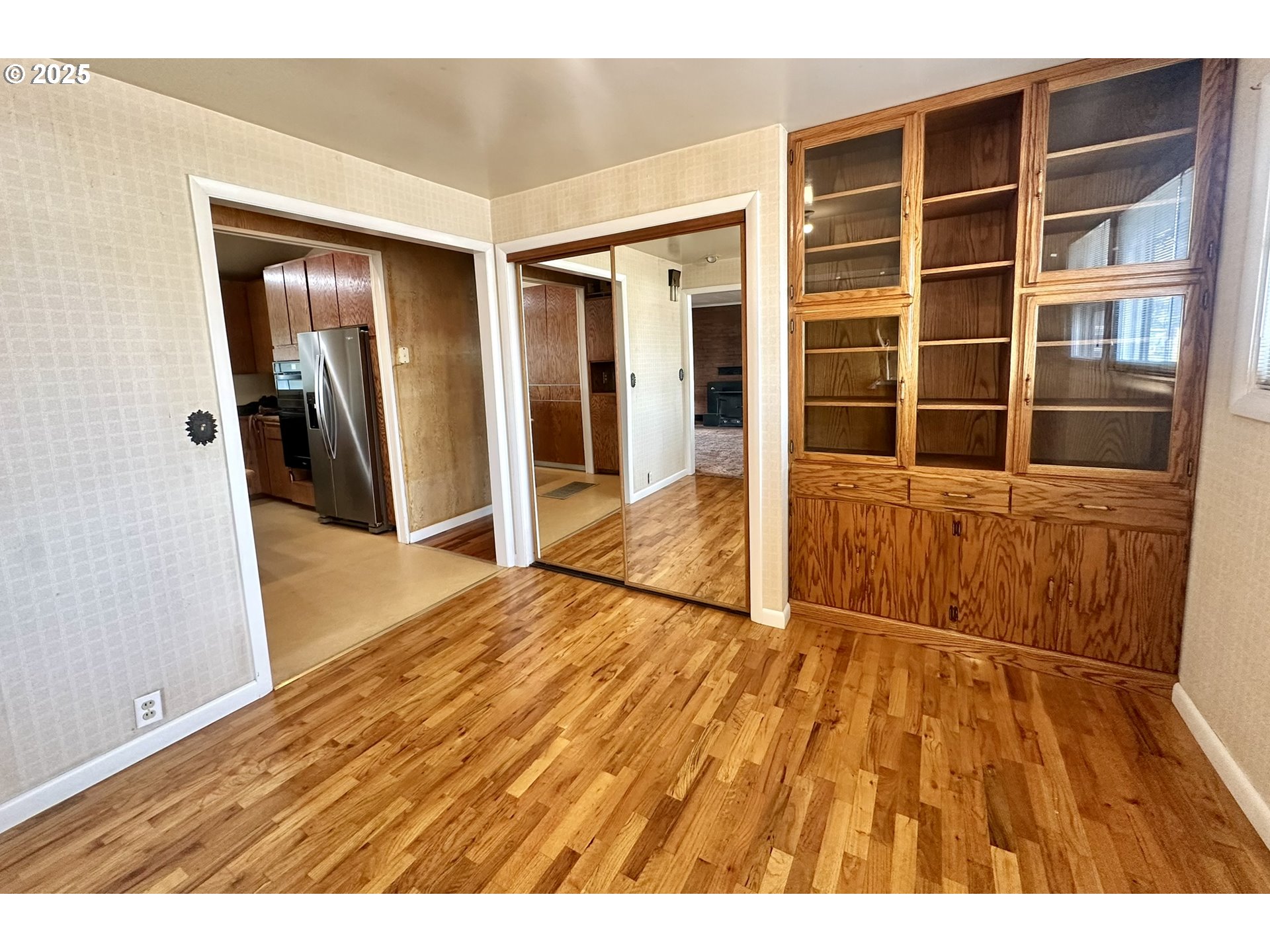 2460 Clark Street Baker City, OR 97814 - Photo 22 of 46 a view of empty room with wooden floor