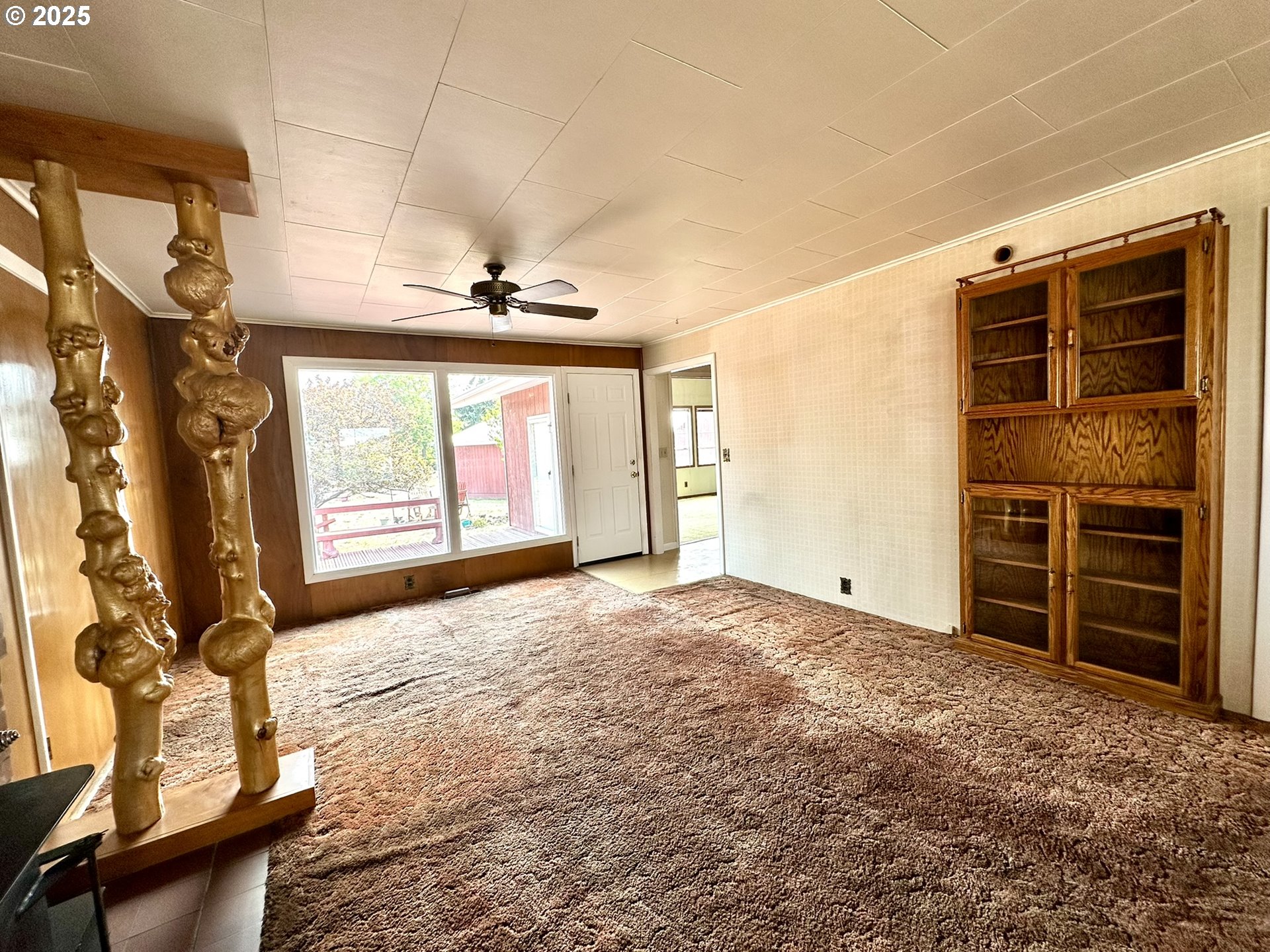 2460 Clark Street Baker City, OR 97814 - Photo 25 of 46 a view of an empty room with a window