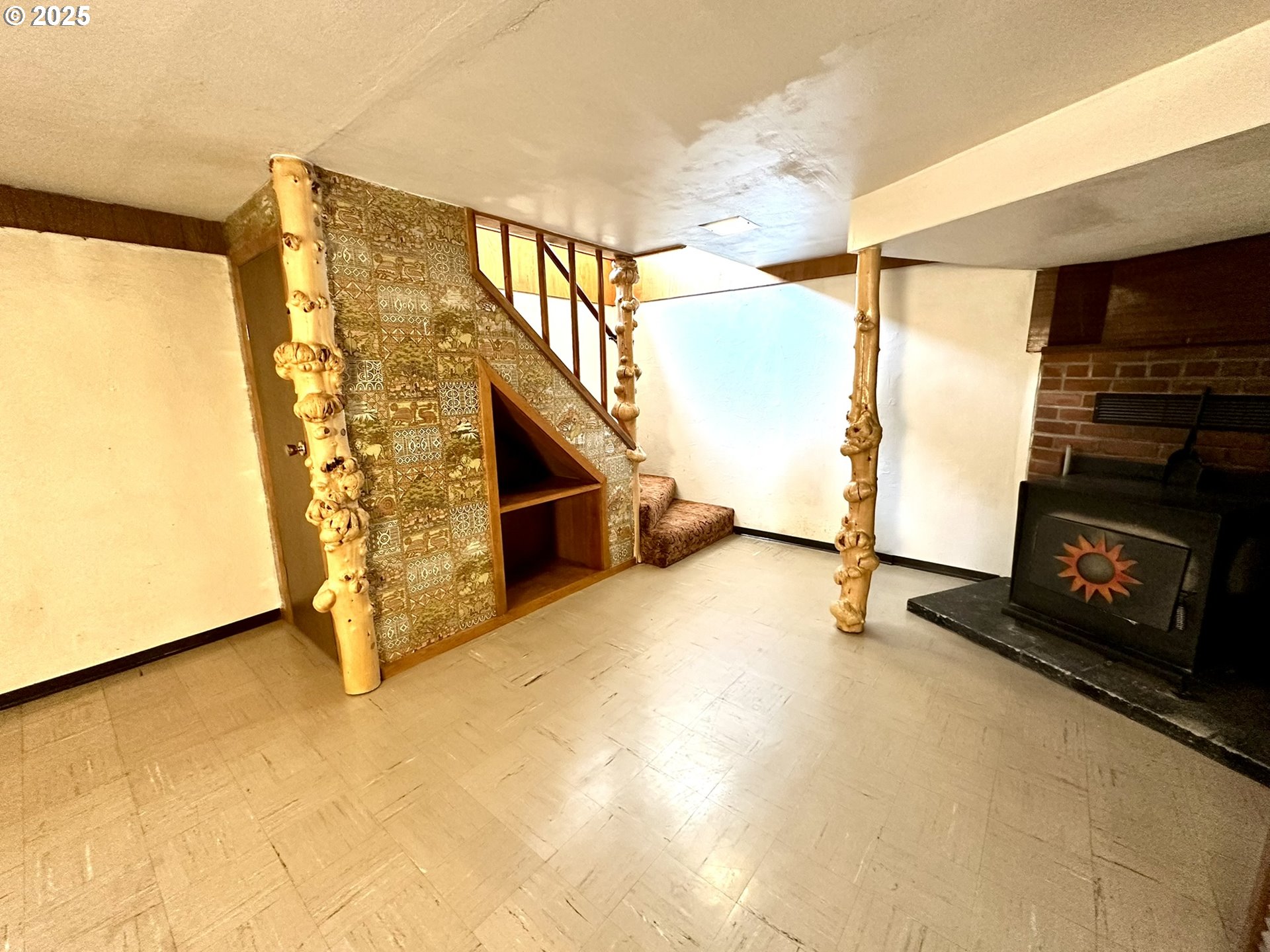 2460 Clark Street Baker City, OR 97814 - Photo 29 of 46 a view of an entryway