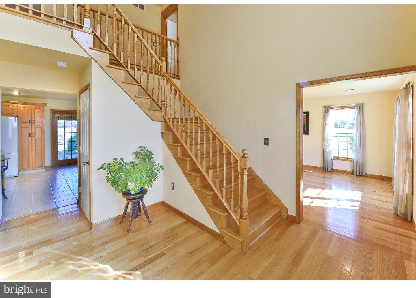 1225 Elk Road Monroeville, NJ 08343 - Photo 3 of 20 Living Room