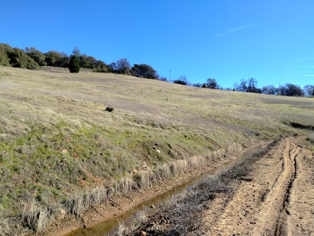 24075 Clayton Road Grass Valley, CA 95949 - Photo 18 of 25