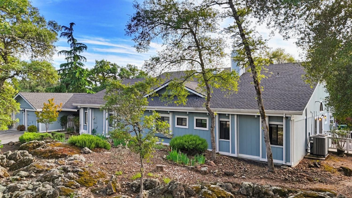 12025 Wanderer Road Auburn, CA 95602 - Photo 2 of 98