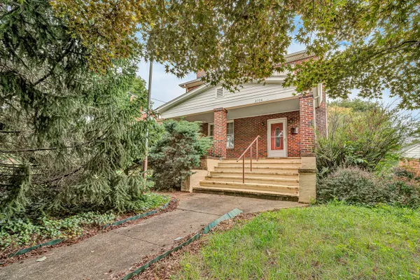 $269,950 | 2704 Floraland Drive Northwest, Roanoke, VA 24012