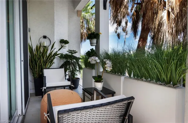 $14,000 | 365 5th Avenue South, Unit 307, Naples, FL 34102