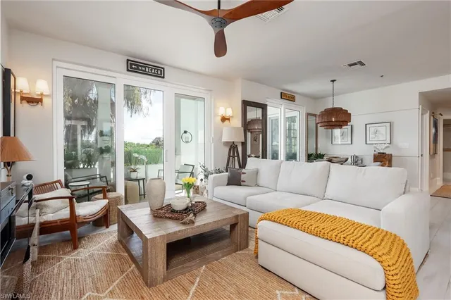 $14,000 | 365 5th Avenue South, Unit 307, Naples, FL 34102