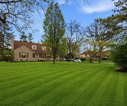 $844,000 | 2808 East Broad Street, Columbus, OH 43209