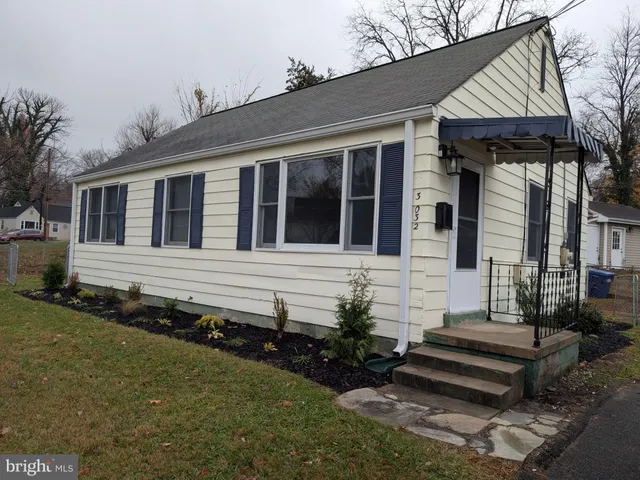 $2,450 | 3032 Westfall Place, Falls Church, VA 22042