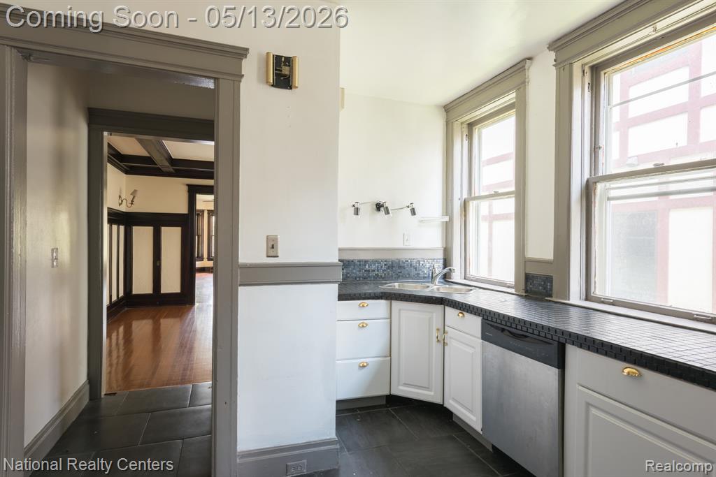 420 East Ferry Street, Unit 1 Detroit, MI 48202 - Photo 9 of 24