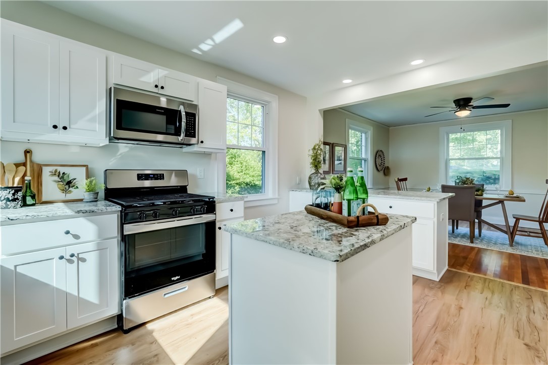 119 Coniston Drive Brighton, NY 14610 - Photo 15 of 31