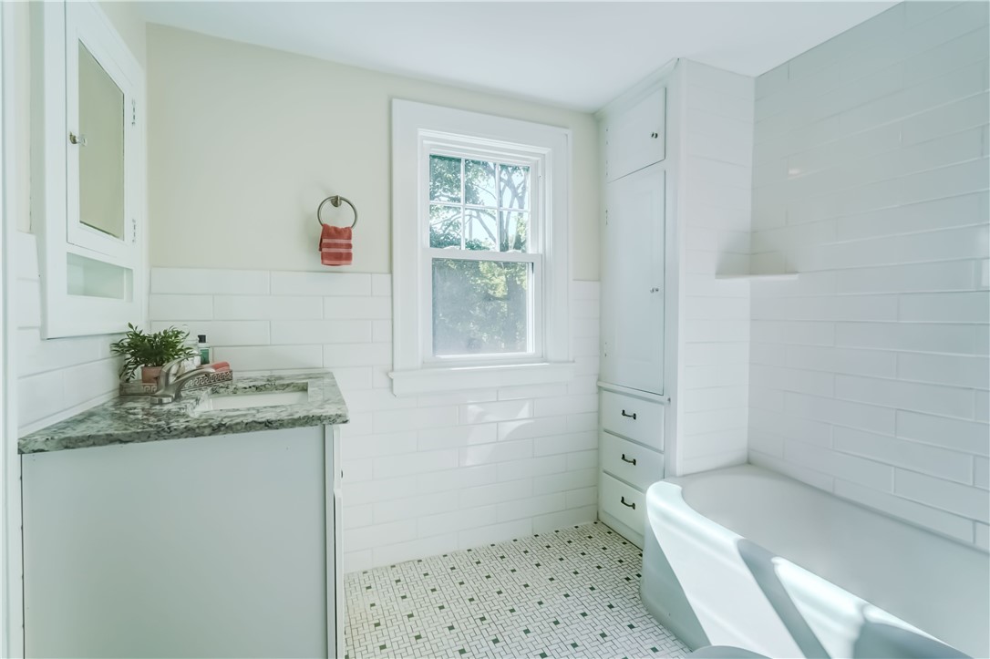 119 Coniston Drive Brighton, NY 14610 - Photo 18 of 31