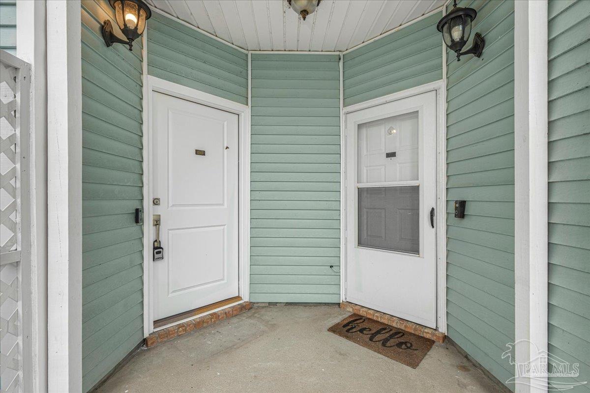 601 East Burgess Road, Unit C3 Pensacola, FL 32504 - Photo 5 of 35 a view of an entryway of the house