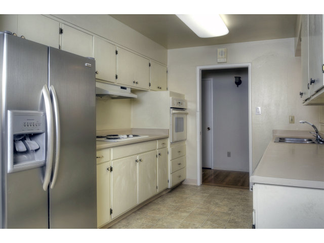 1081 East Homestead Road Sunnyvale, CA 94087 - Photo 3 of 15