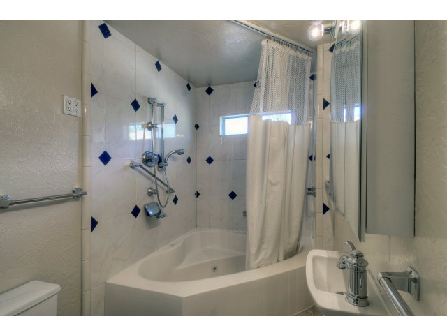 1081 East Homestead Road Sunnyvale, CA 94087 - Photo 7 of 15