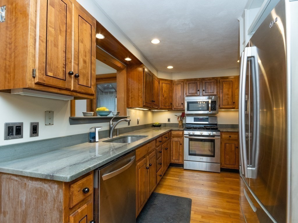 70 Spring Street Medfield, MA 02052 - Photo 24 of 39 Gallery Image 24