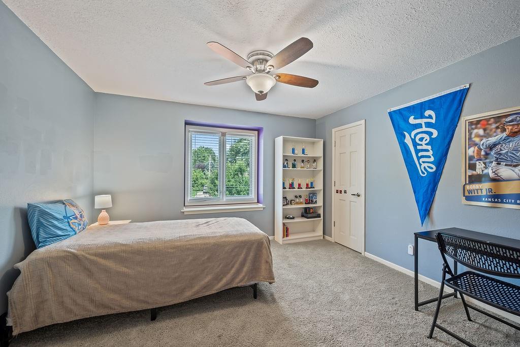 12304 Nieman Road Overland Park, KS 66213 - Photo 15 of 30