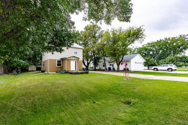 $229,900 | 1009 North 18th Avenue, Moorhead, MN 56560