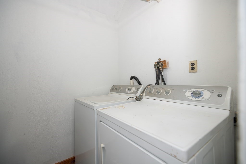 108 Ledgestone Road Douglas, MA 01516 - Photo 20 of 26