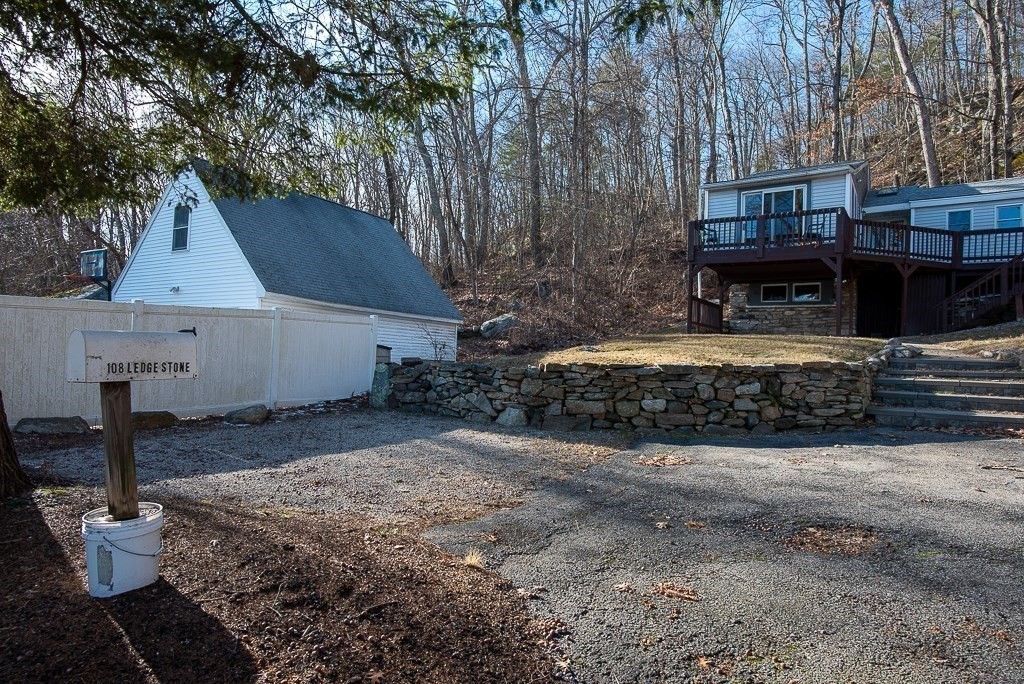 108 Ledgestone Road Douglas, MA 01516 - Photo 23 of 26