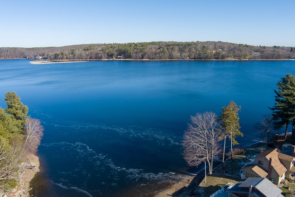 108 Ledgestone Road Douglas, MA 01516 - Photo 3 of 26
