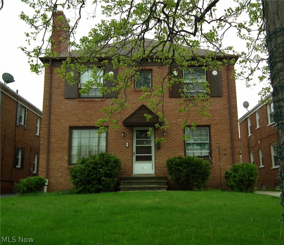 13652 Cedar Road Cleveland, OH 44118 - Photo 1 of 6