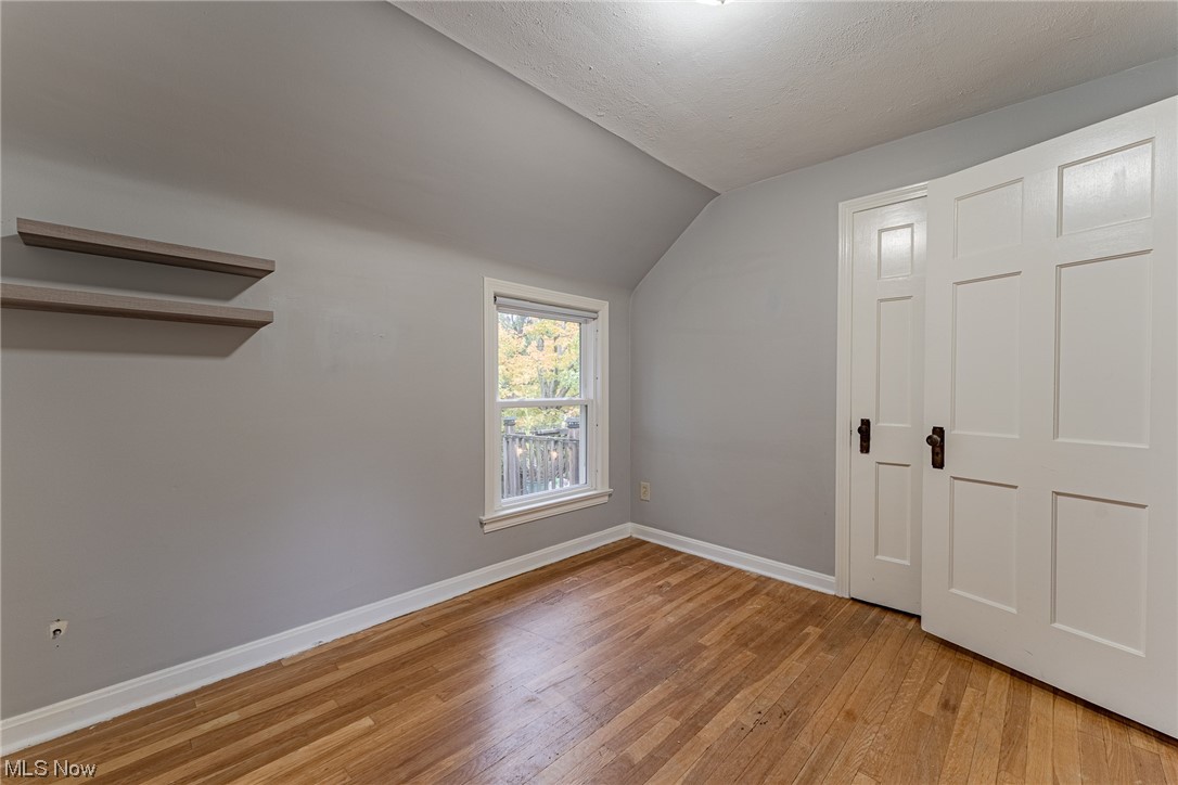 2227 Barrington Road Cleveland, OH 44118 - Photo 18 of 25 Gallery Image 18