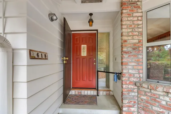 $1,150,000 | 618 Elmwood Drive, Davis, CA 95616