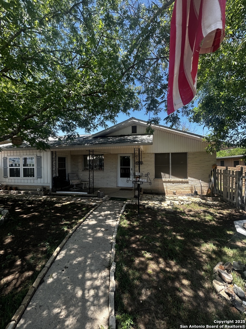 a front view of house with yard