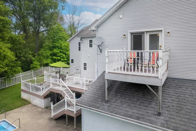 $499,000 | 1851 York St Extension, Poultney, VT 05764