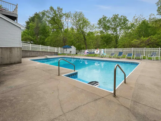 $499,000 | 1851 York St Extension, Poultney, VT 05764