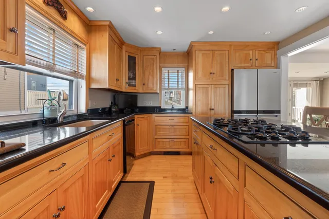 $1,450,000 | 745 Ocean Boulevard, Hampton, NH 03842