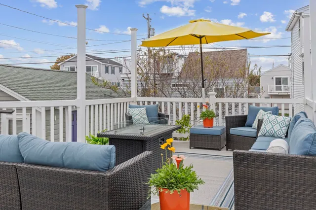 $1,450,000 | 745 Ocean Boulevard, Hampton, NH 03842