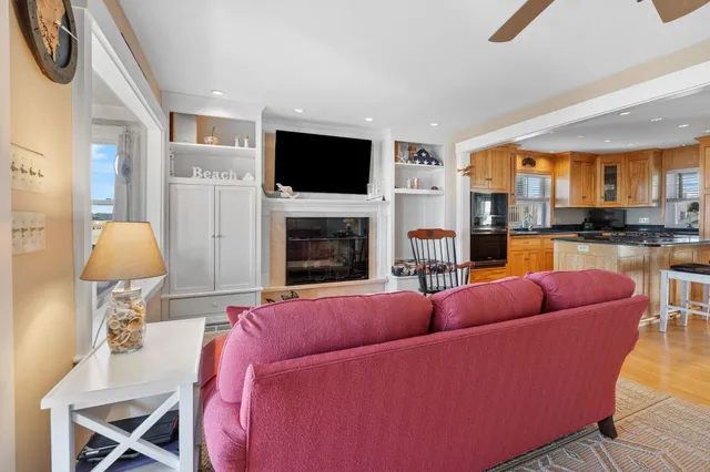 $1,450,000 | 745 Ocean Boulevard, Hampton, NH 03842