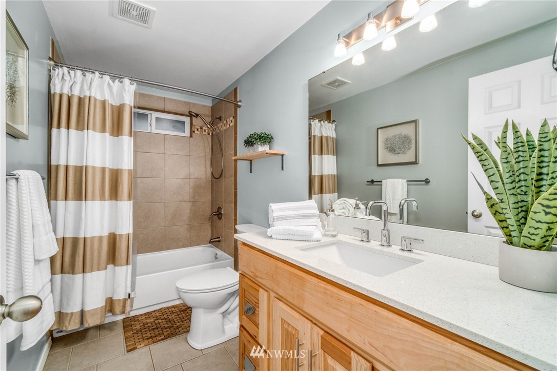 11013 Northeast 149th Street Bothell, WA 98011 - Photo 22 of 31 Gallery Image 22