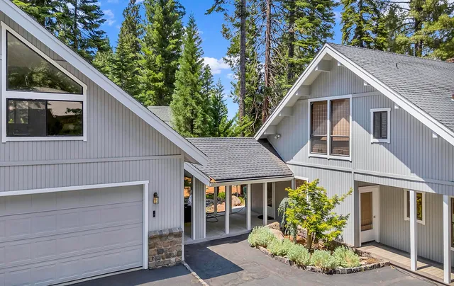 $2,295,000 | 213 Lake Almanor W Drive, Chester, CA 96020