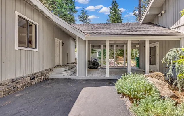 $2,295,000 | 213 Lake Almanor W Drive, Chester, CA 96020