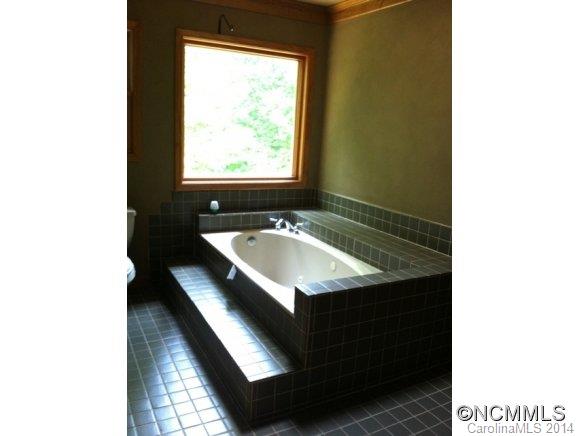 300 Barclay Road Brevard, NC 28712 - Photo 12 of 23 Gallery Image 12