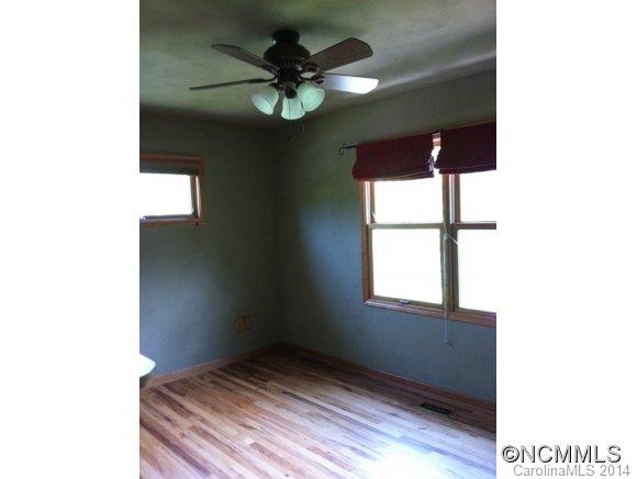 300 Barclay Road Brevard, NC 28712 - Photo 14 of 23 Gallery Image 14