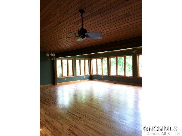 300 Barclay Road Brevard, NC 28712 - Photo 8 of 23 Gallery Image 8