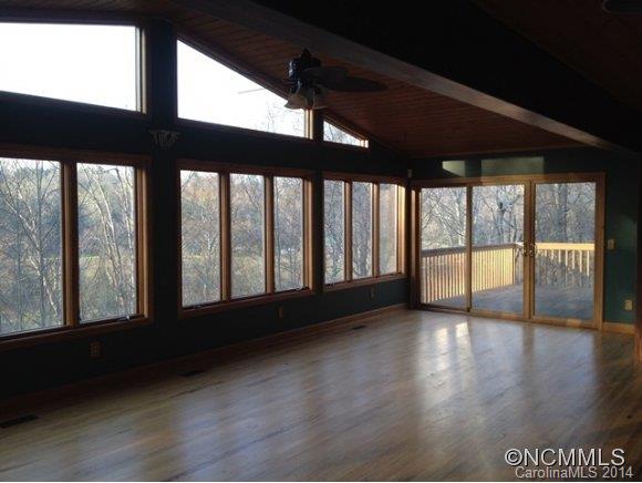 300 Barclay Road Brevard, NC 28712 - Photo 9 of 23 Gallery Image 9