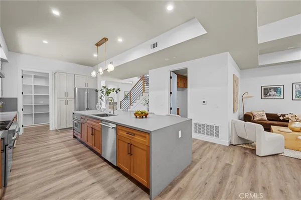 $2,290,000 | 620 Baldwin Court, Sierra Madre, CA 91024