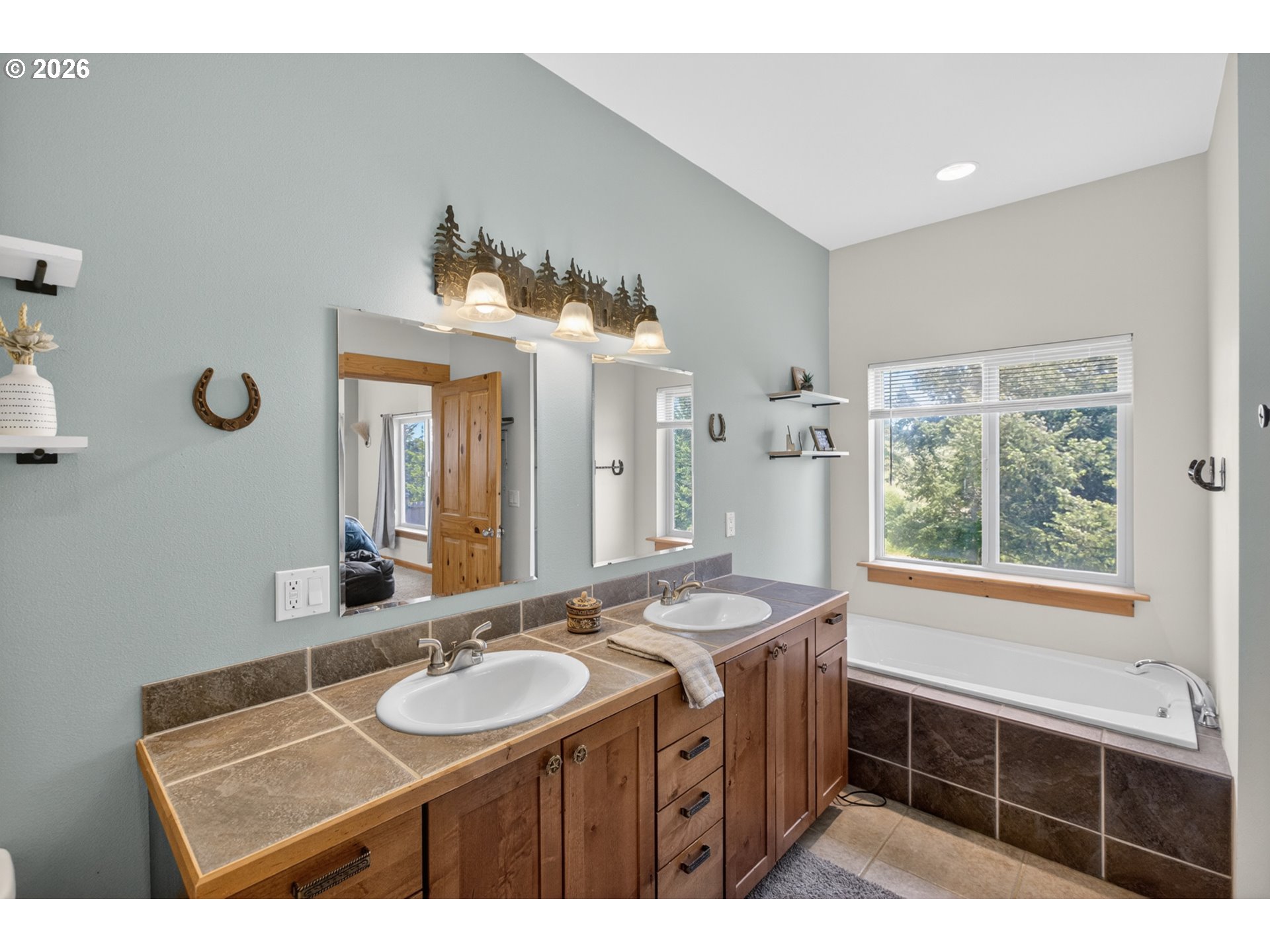 56 Pyatt Road White Salmon, WA 98672 - Photo 37 of 46