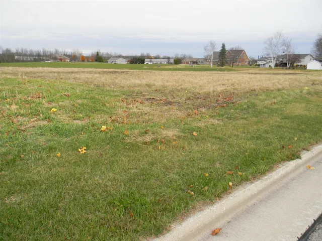 $49,500 | Navarino Street, Unit 4, Algoma, WI 54201