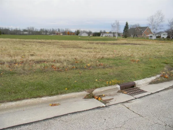 $49,500 | Navarino Street, Unit 4, Algoma, WI 54201