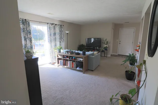 $1,400 | 115-2 Brookland Terrace, Unit 2, Winchester, VA 22602