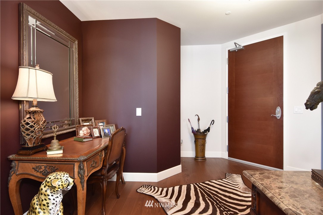 1920 4th Avenue, Unit 1002 Seattle, WA 98101 - Photo 3 of 12